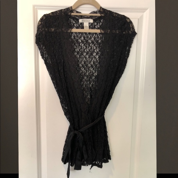 Gorgeous Lace Black Camisole with Satin Ribbon Tie - Picture 1 of 8